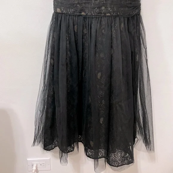 Monique Lhuillier Lusting Over You Black Gown $598 - Picture 10 of 16